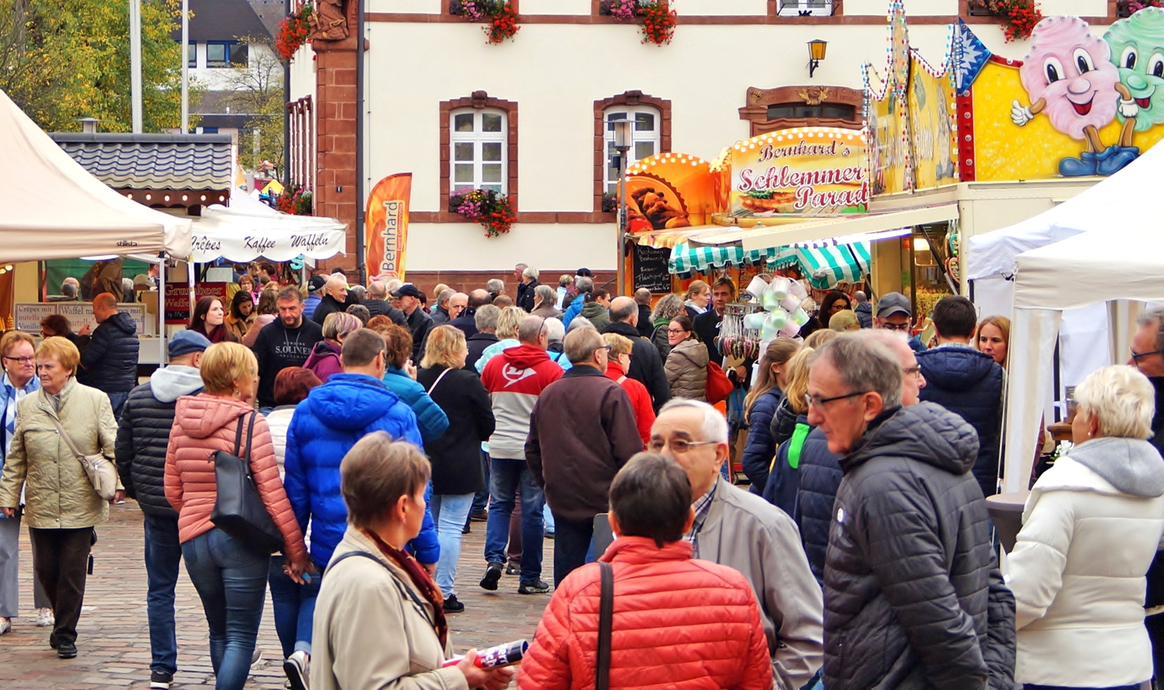 Foto: Blick in die Straße beim Wendelinusmarkt 2019
