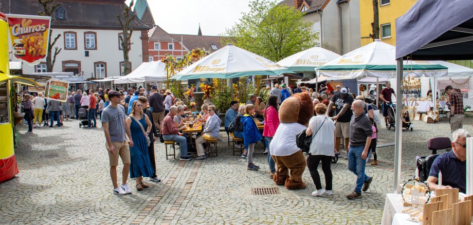 Blick auf den Marktplatz beim Frühlingsfest