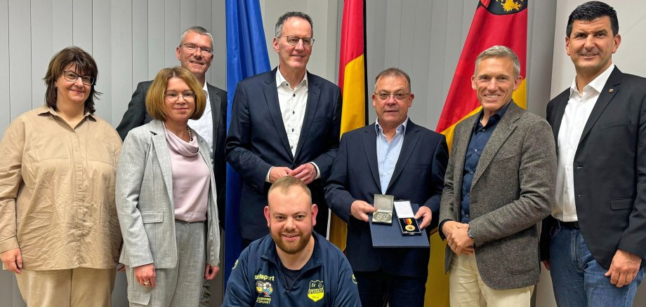Gruppenbild bei der Ehrung