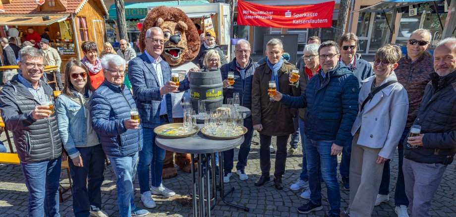 Fassbieranstich auf dem Frühlingsfest