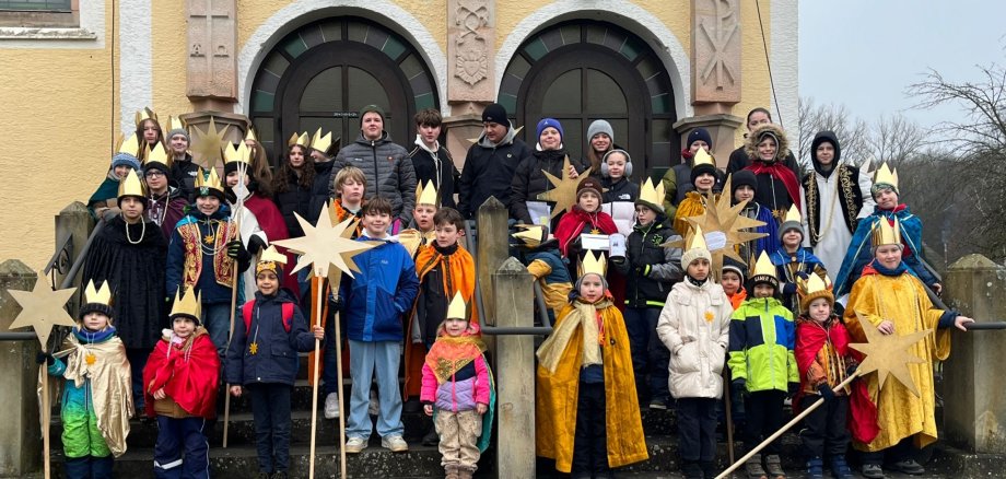Gruppenbild der Sternsinger in Kottweiler-Schwanden