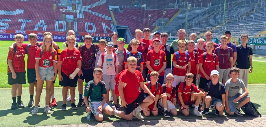 Gruppenfoto im Fritz-Walter-Stadion