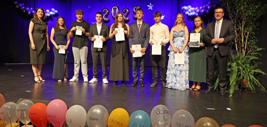 Gruppenbild der geehrten Schüler 