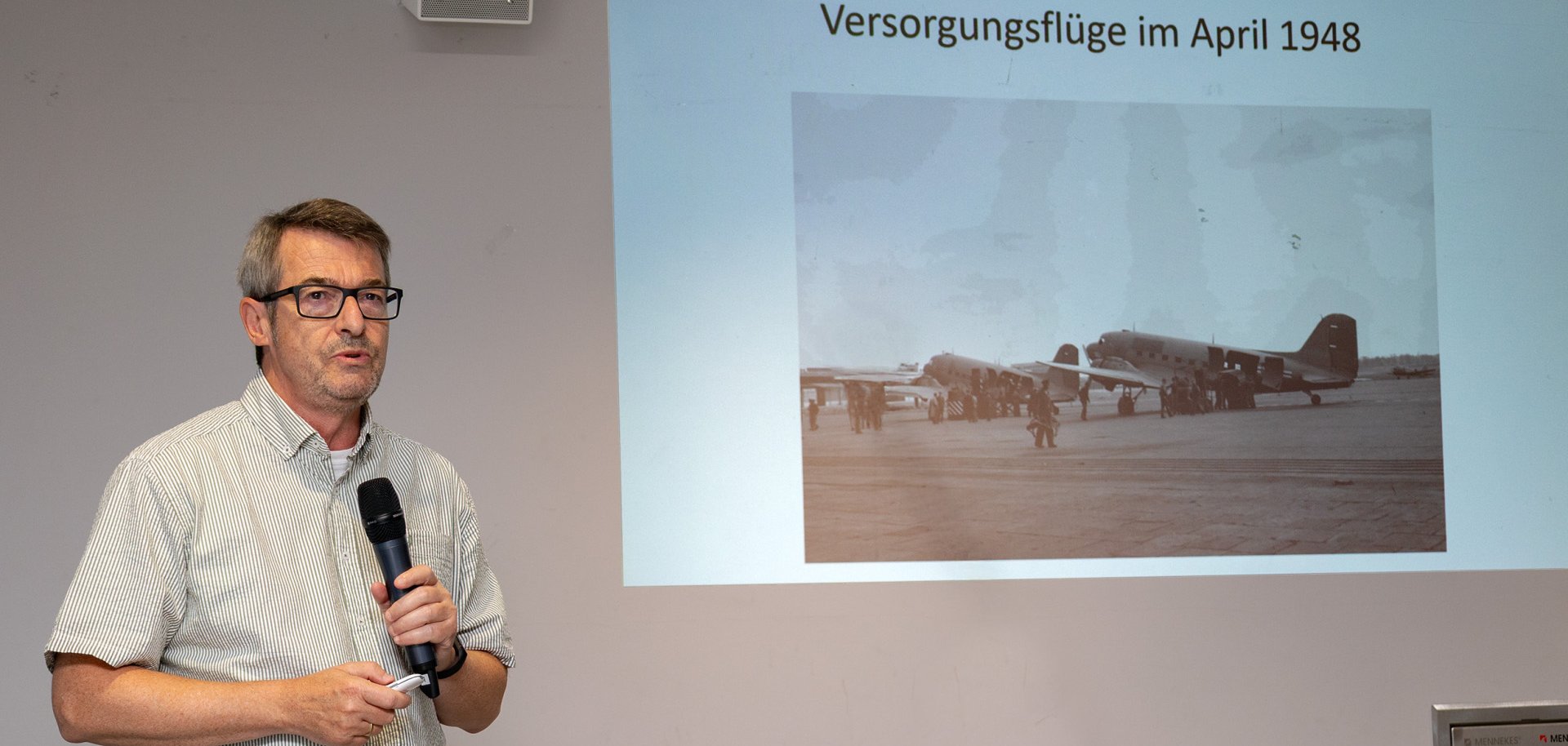 Bernd von Kostka referierte zur Berliner Luftbrücke