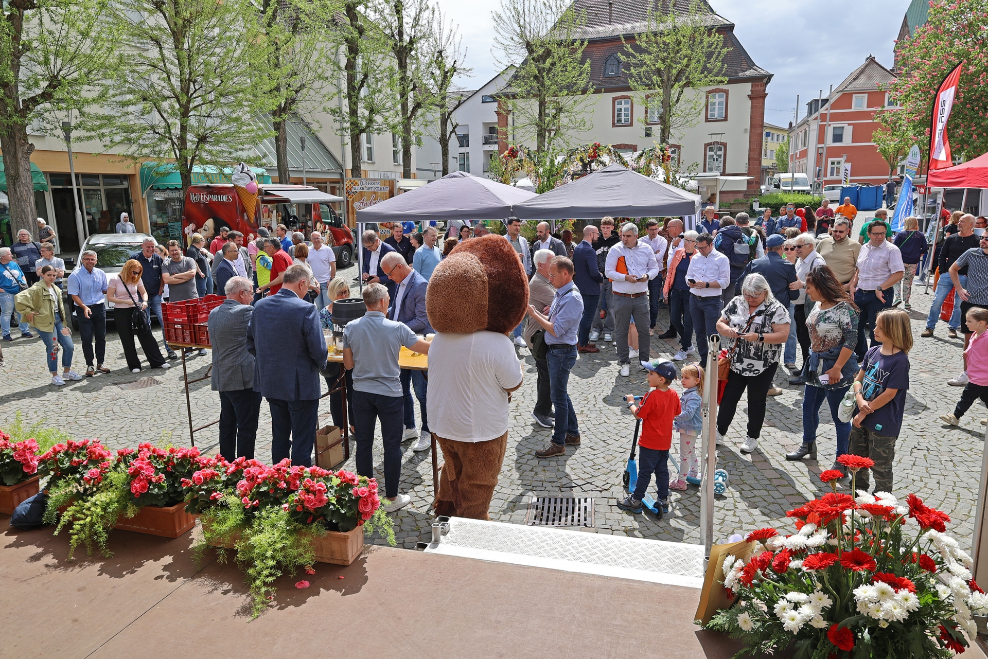 Foto vom Marktplatz während der Eröffnung