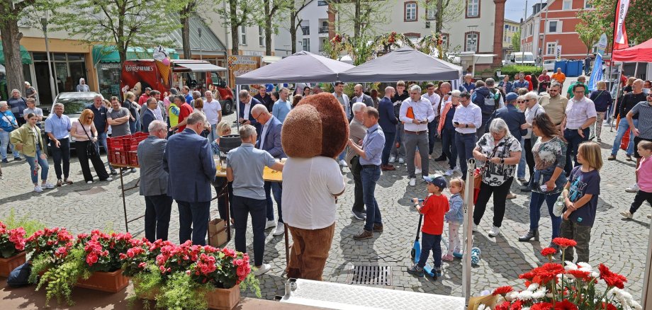 Foto vom Marktplatz während der Eröffnung
