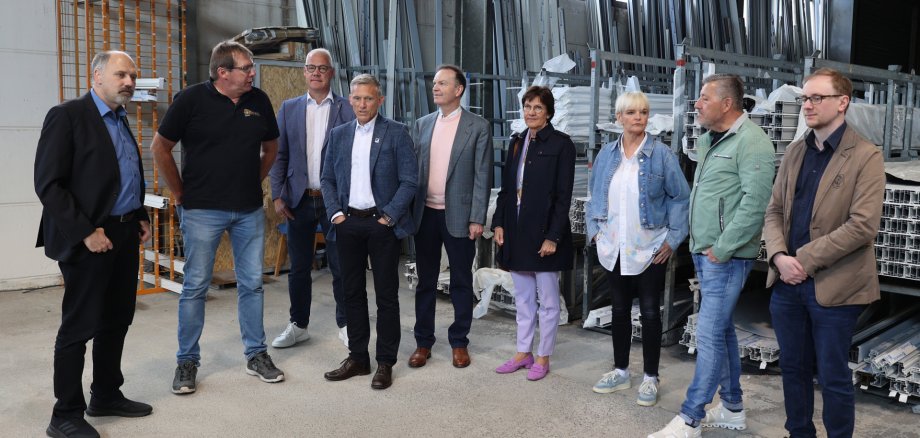 Gruppenbild mit Gästen