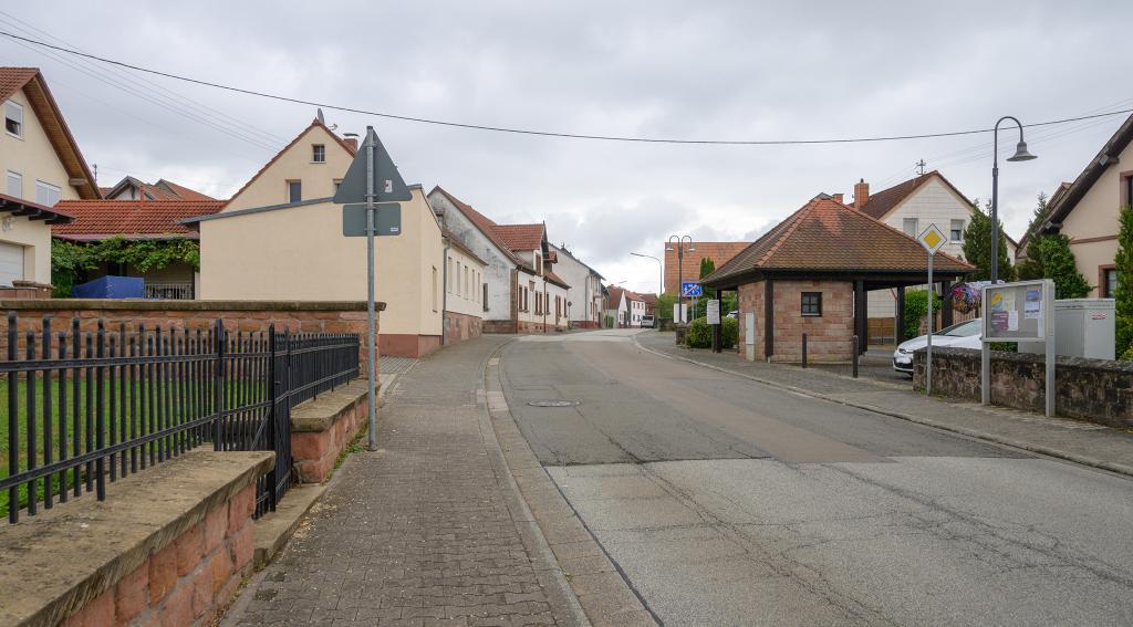 Die Hauptstraße in Katzenbach
