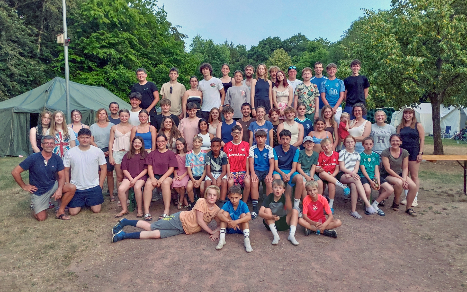 Gruppenbild der Zeltlagerteilnehmer