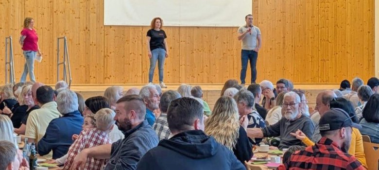 Begrüßung durch Ortsbürgermeister Wätzold