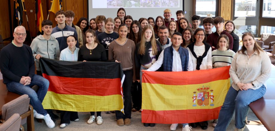 Foto im Sitzungssaal des Rathauses