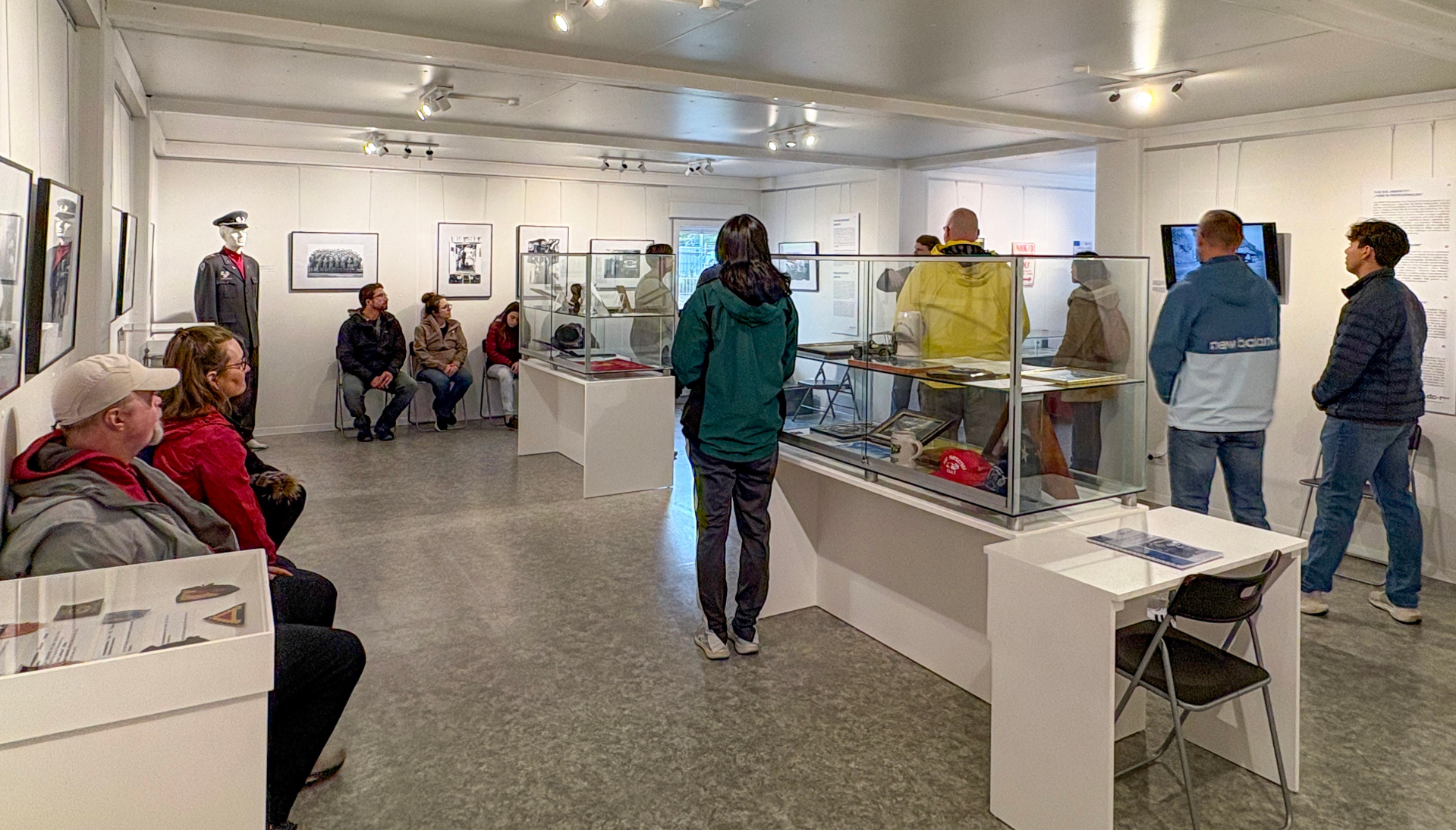 Die Gruppe im Docu Center Ramstein