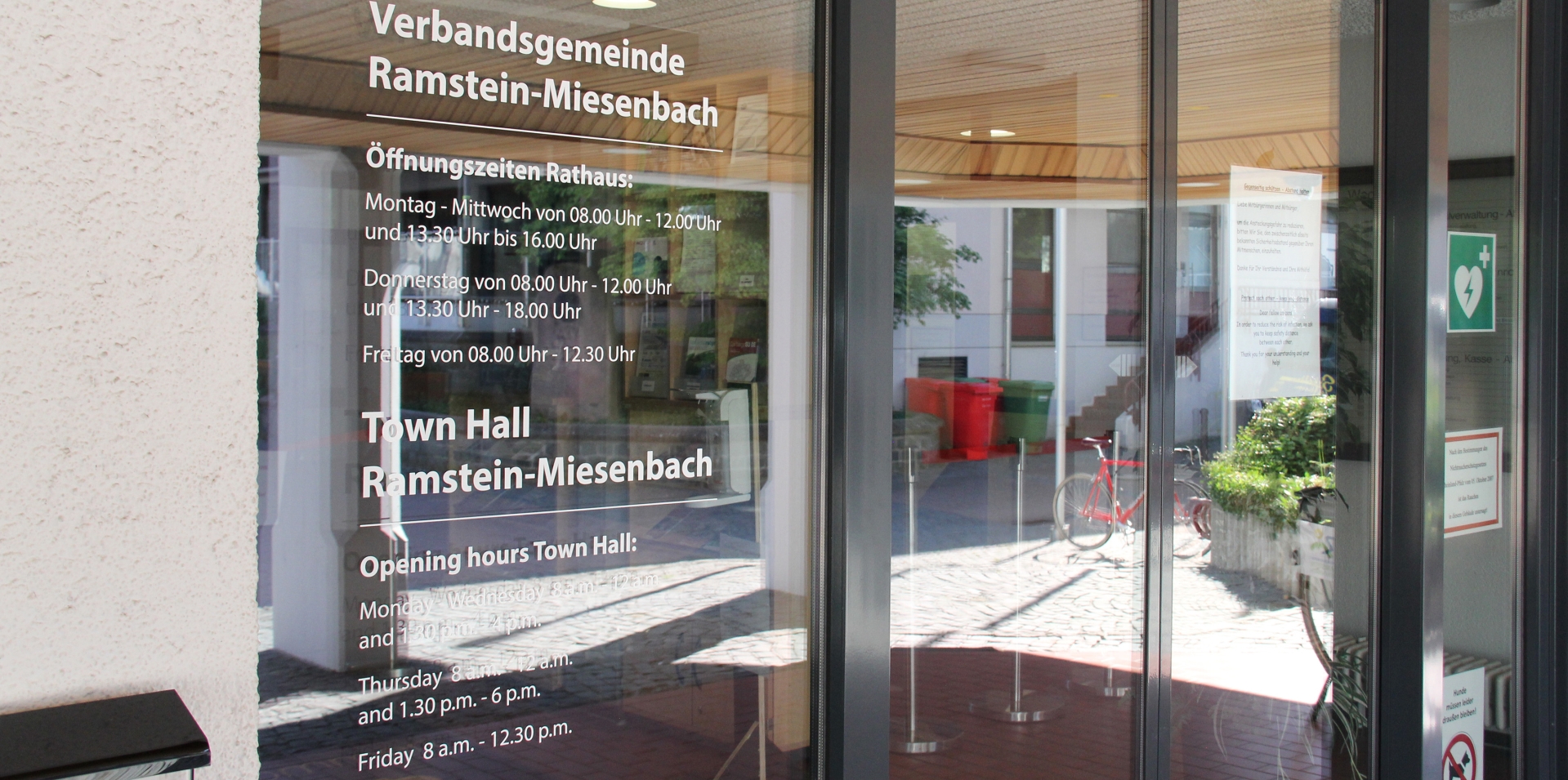 Eingang Rathaus